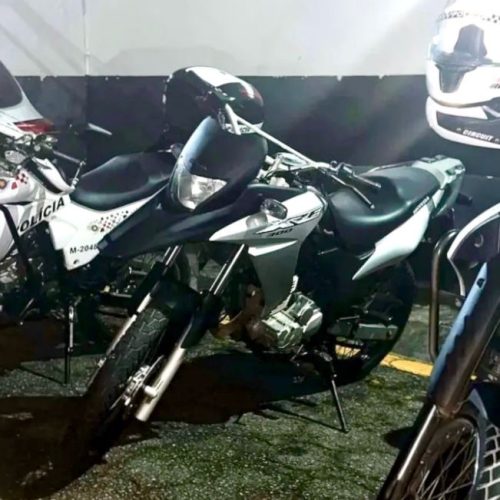 PM apreende adolescente no Parque Suburbano, em Itapevi, e recupera moto roubada